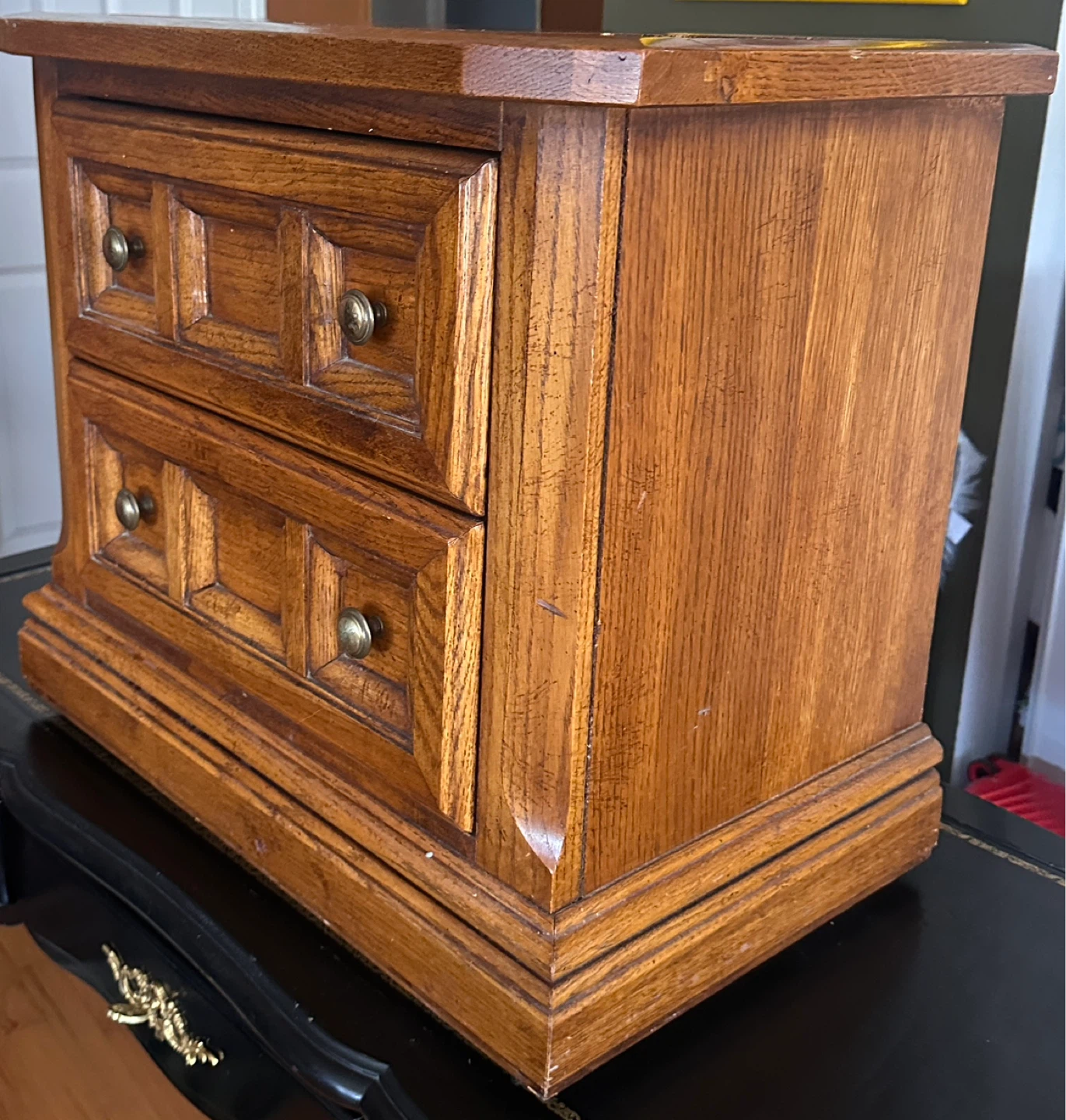 Vintage Oak 2-Drawer Night Stand Table - photo 2