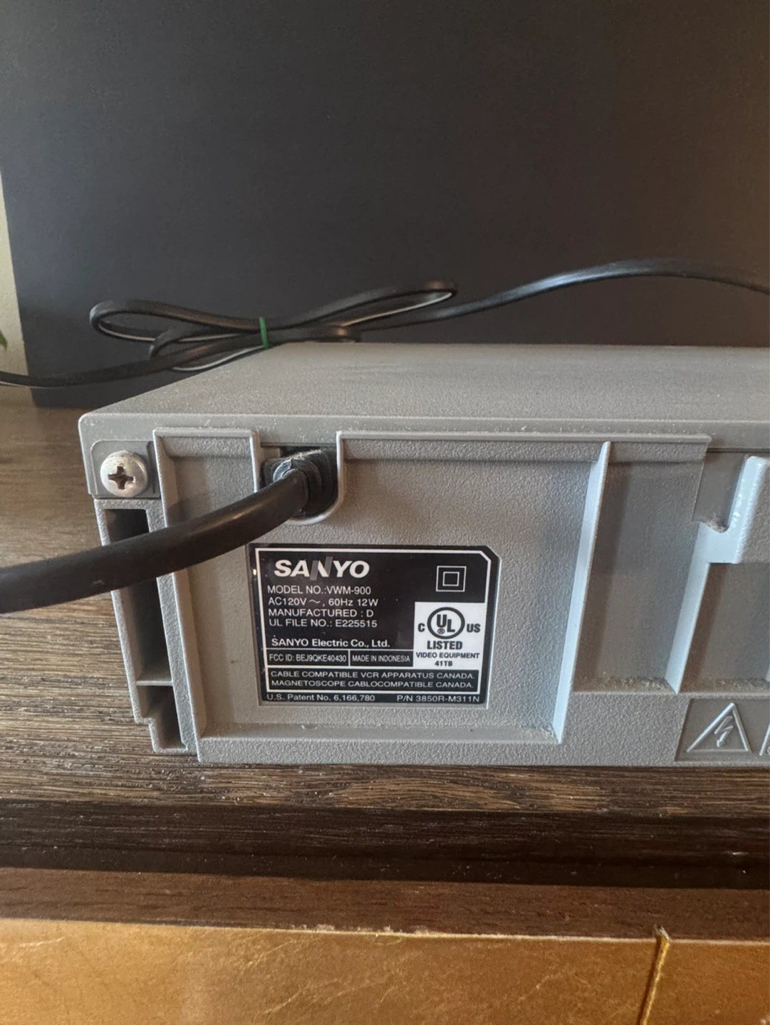 Sanyo 4-Head Hi-Fi VCR VWM-900 - photo 5
