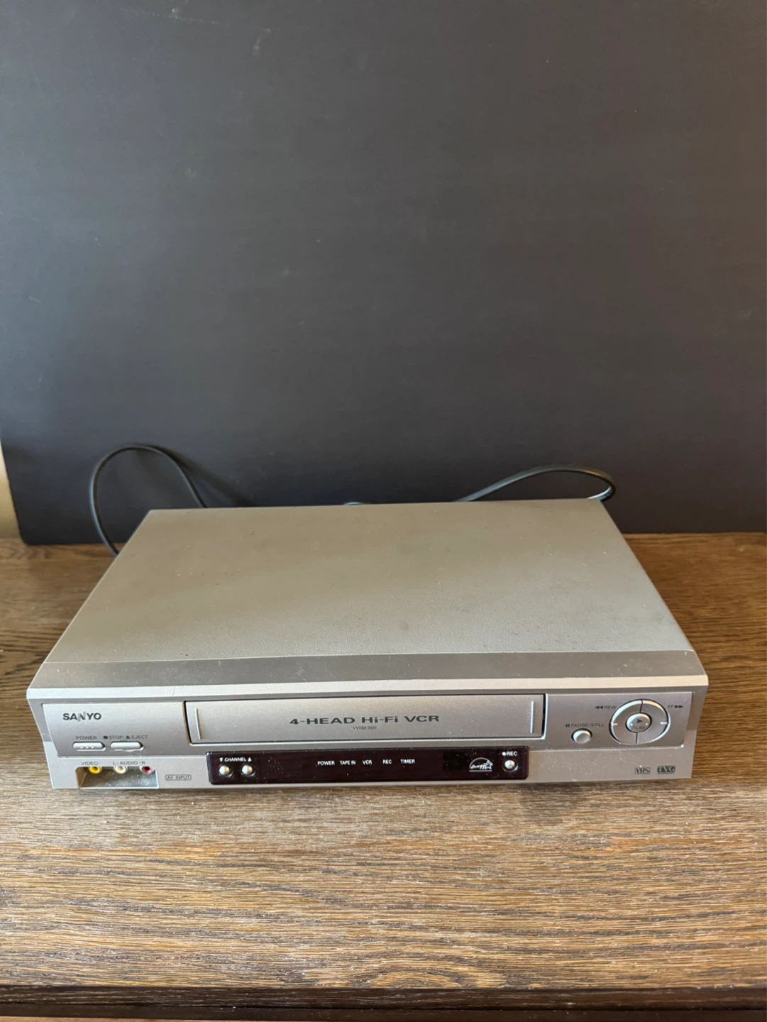 Sanyo 4-Head Hi-Fi VCR VWM-900