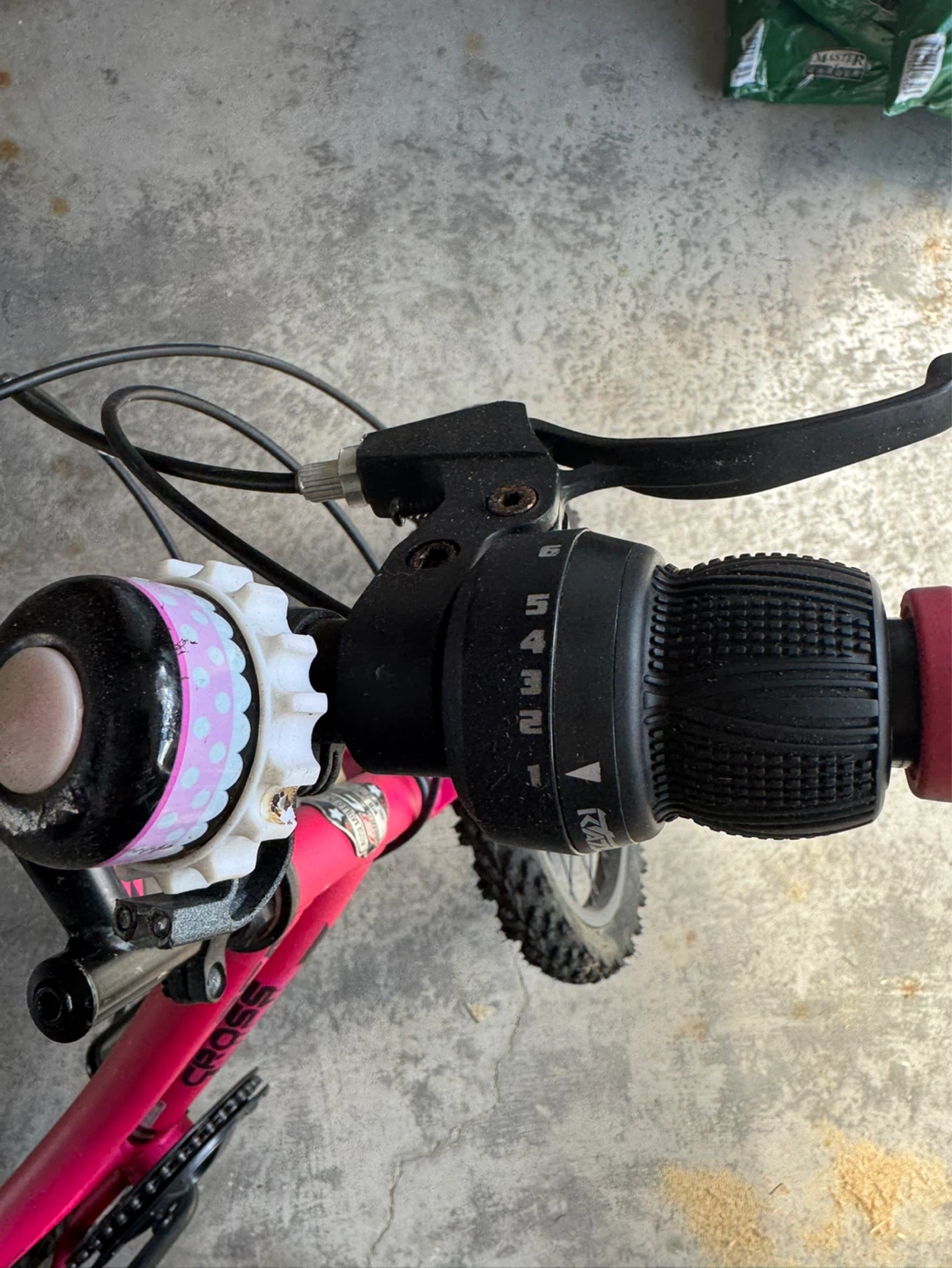 BCA Six Speed "Crossfire" Pink Kids Bike - photo 5