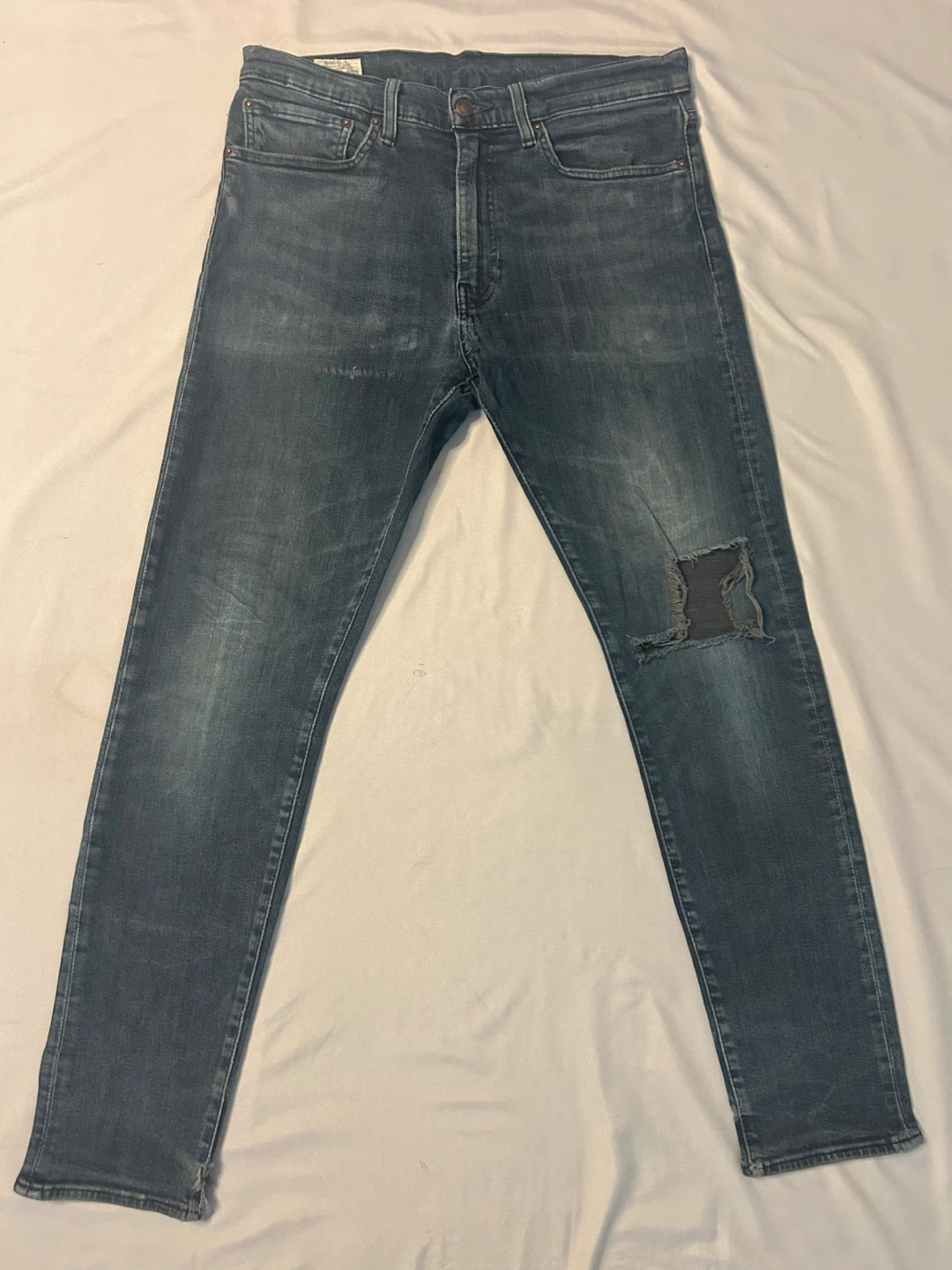 Levi’s 512 Slim Taper Distressed Jeans – W34 L32