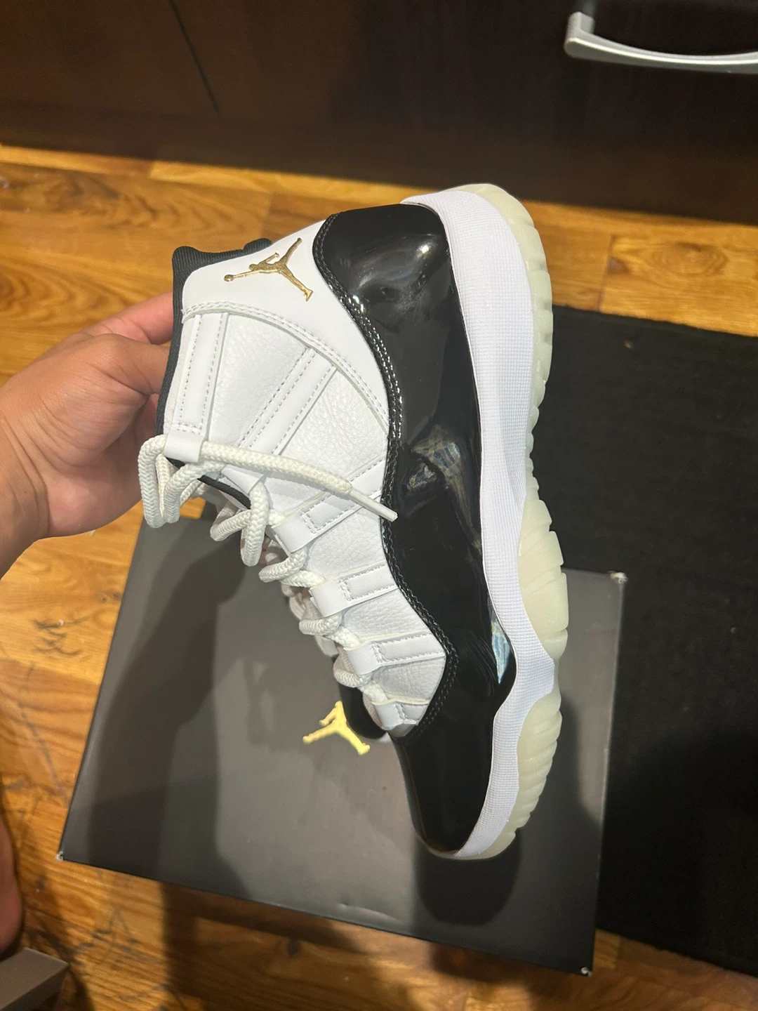 Air Jordan 11 Retro Low "Black Concord" Youth Size 6.5 - photo 5