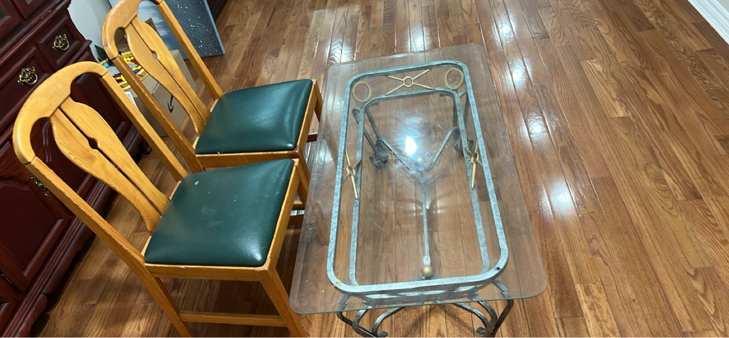 Set of 2 Wood Chairs & Glass Coffee Table