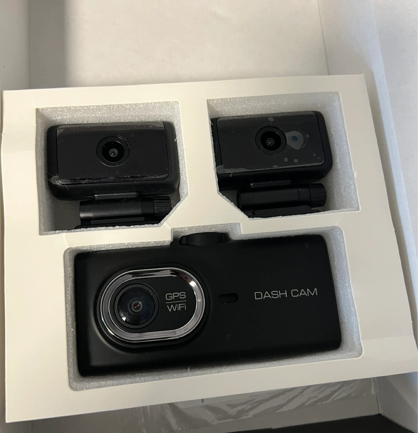Sarmert 3 Channel Dash Cam & Hardwire Kit - photo 3