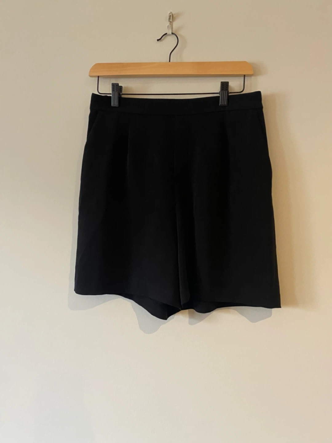 UniqloBlack Dress Shorts