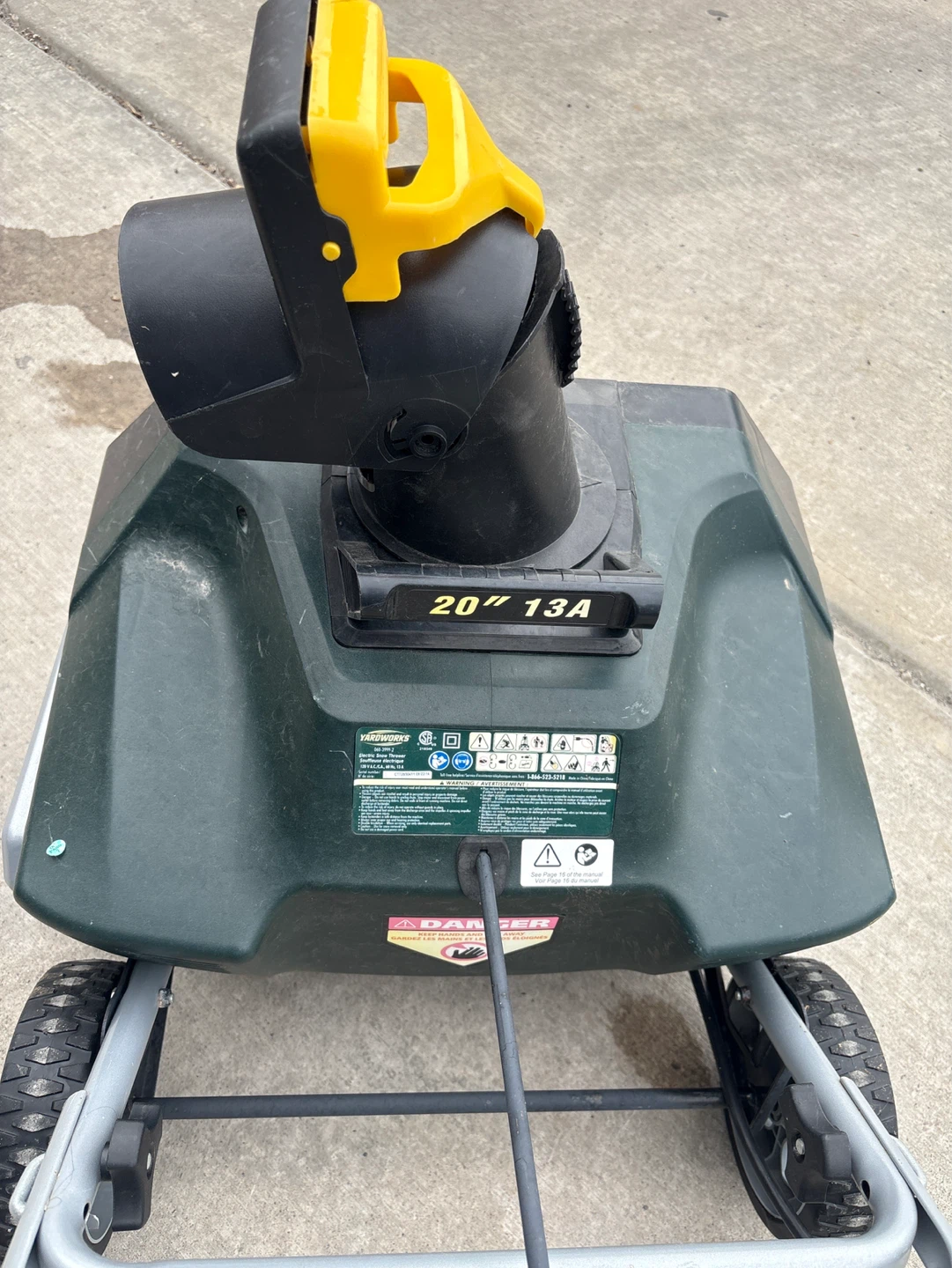 Yardworks 13A Electric Snow Thrower 20" - photo 2