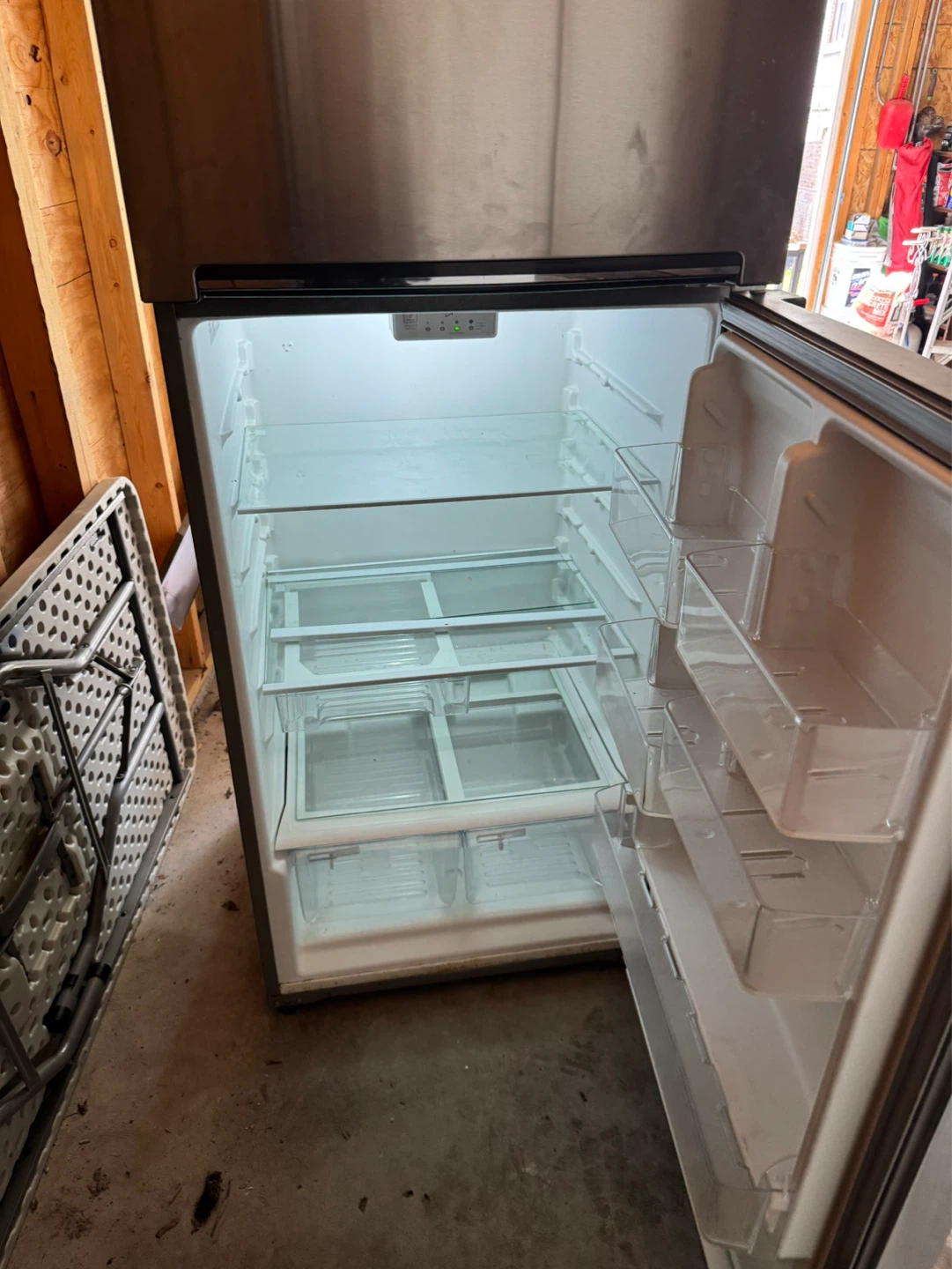 Whirlpool Refrigerator WR T518SZFMO0 - photo 4