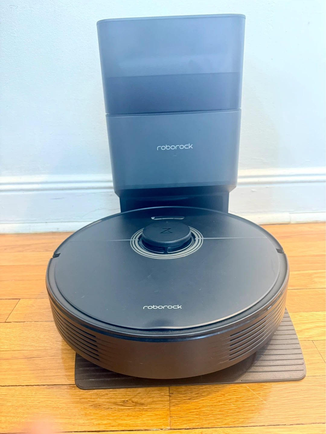 Roborock Robot Vacuum and Dock with mopping