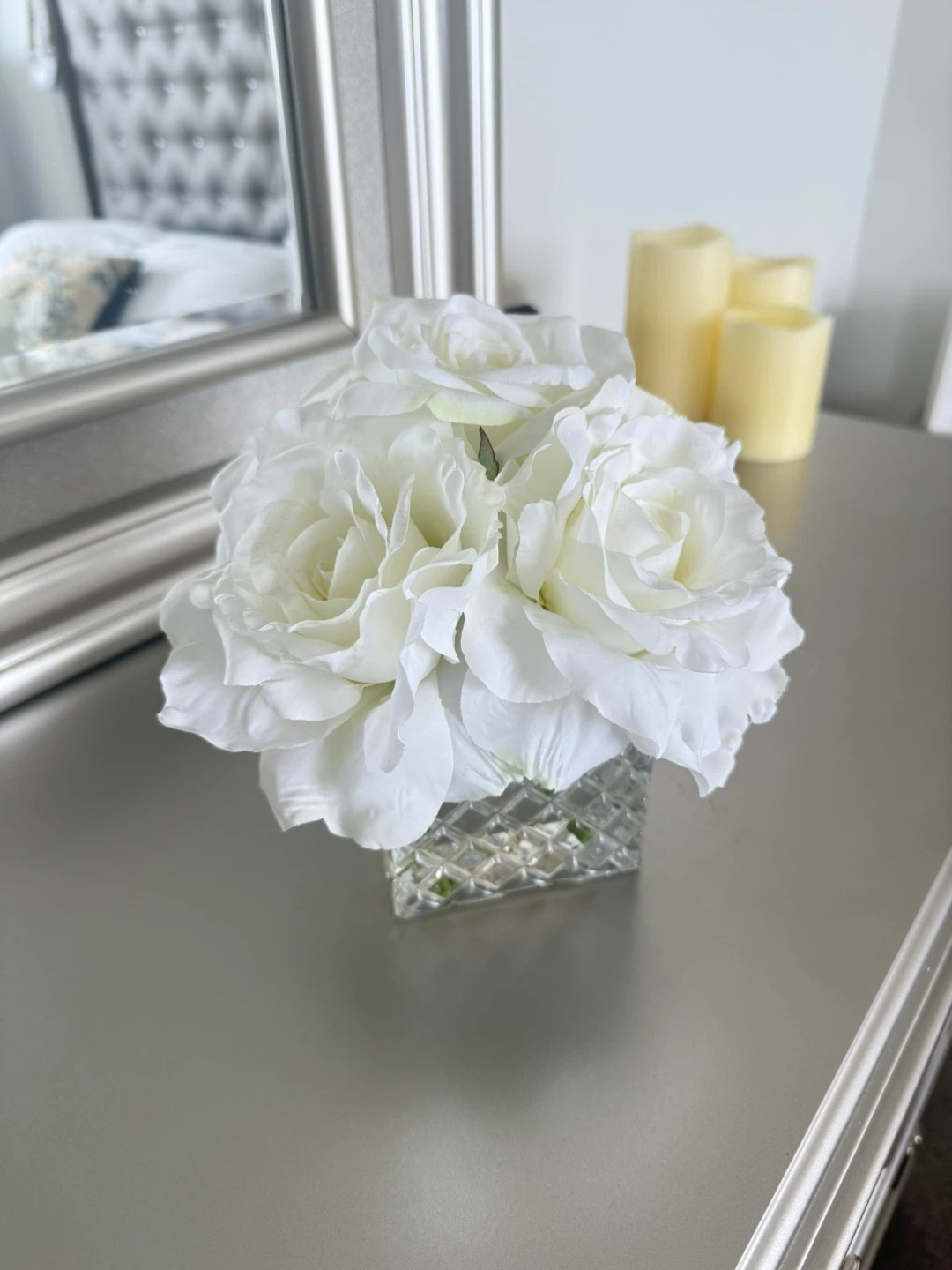 Elegant White Rose Arrangement in Glass Vase