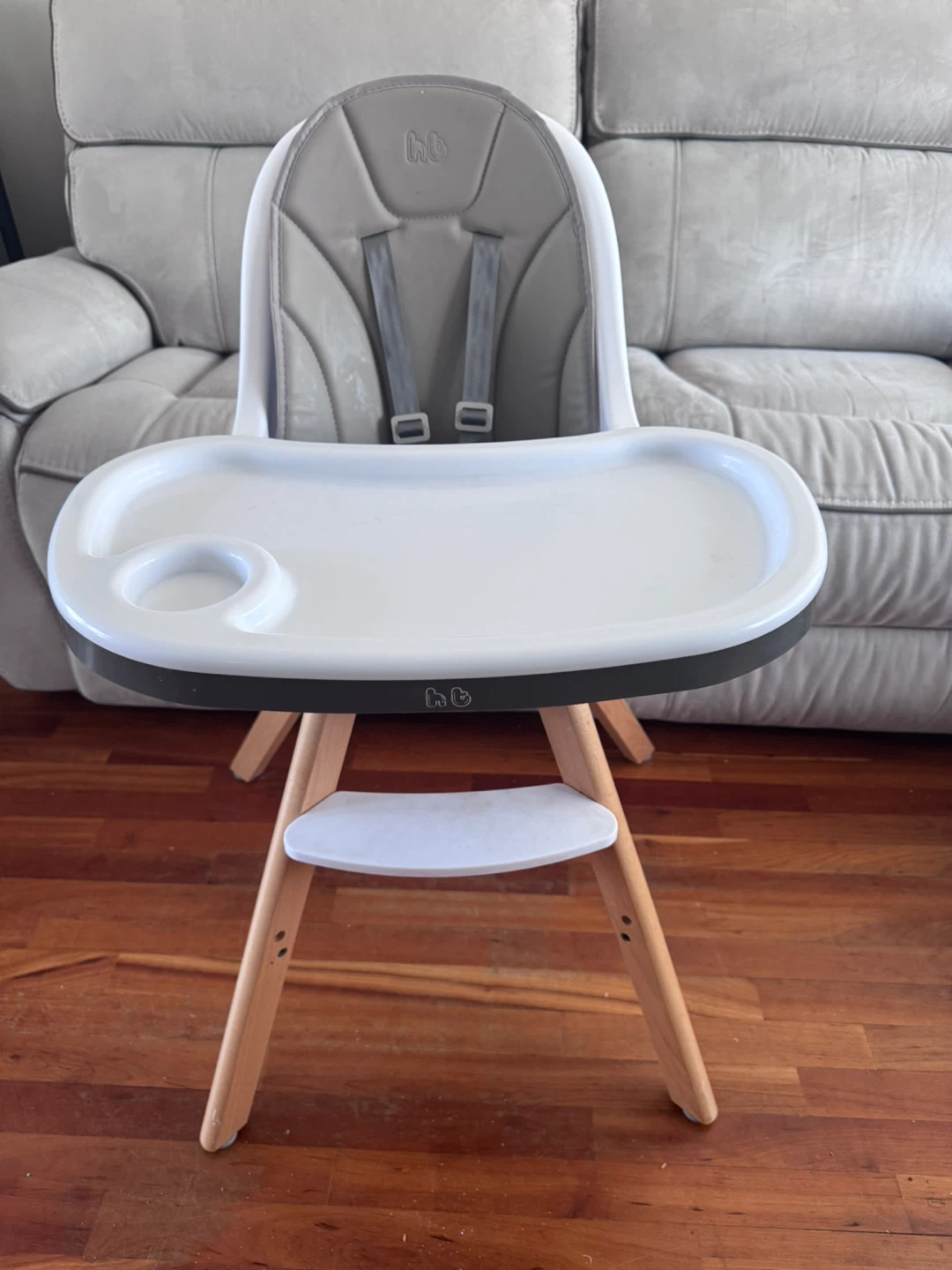 High Chair with Tray - photo 2