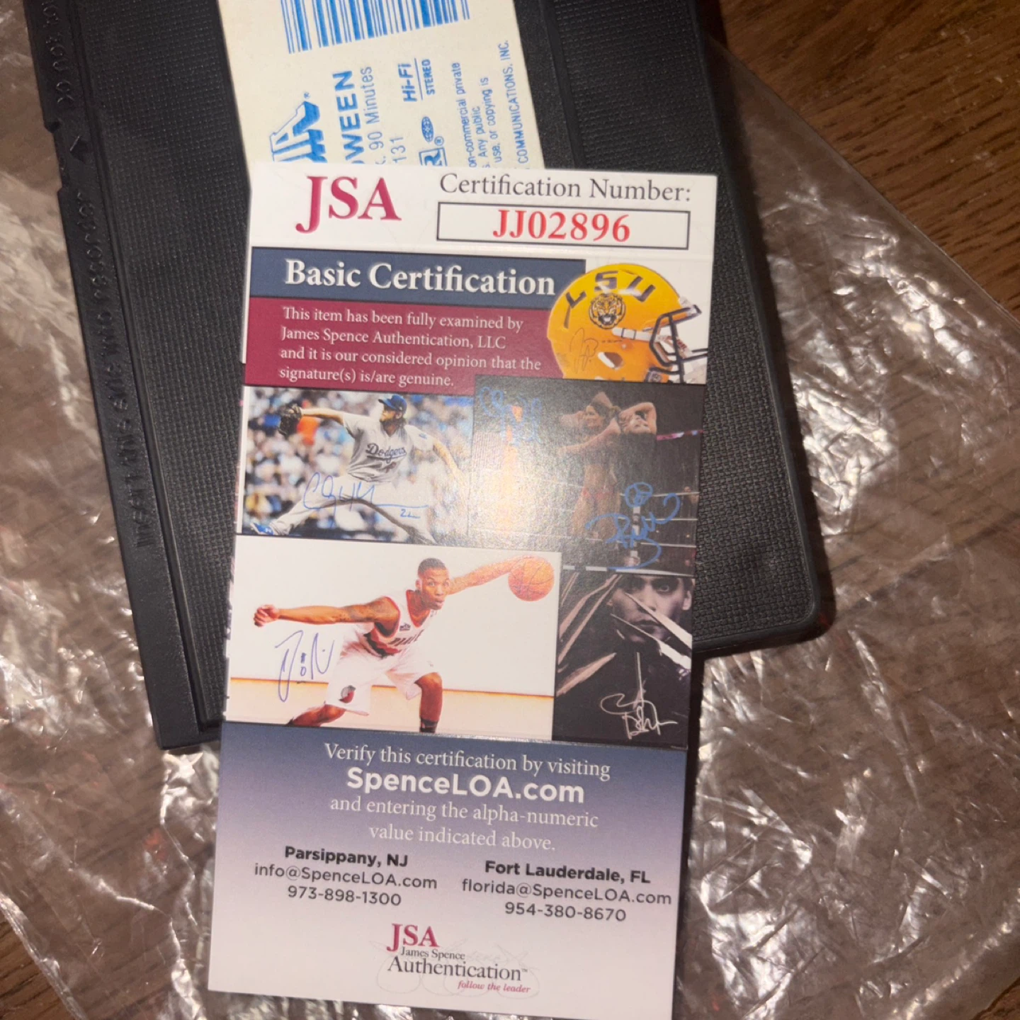 John Carpenter's Halloween VHS Tape with JSA Certification - photo 5