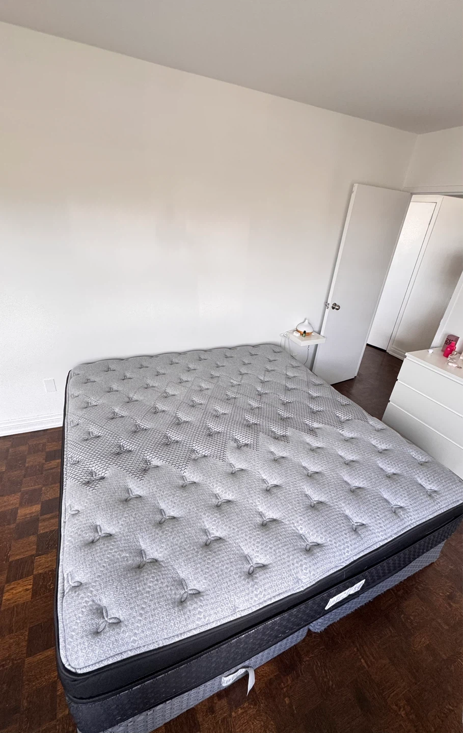 King Size Mattress + Box