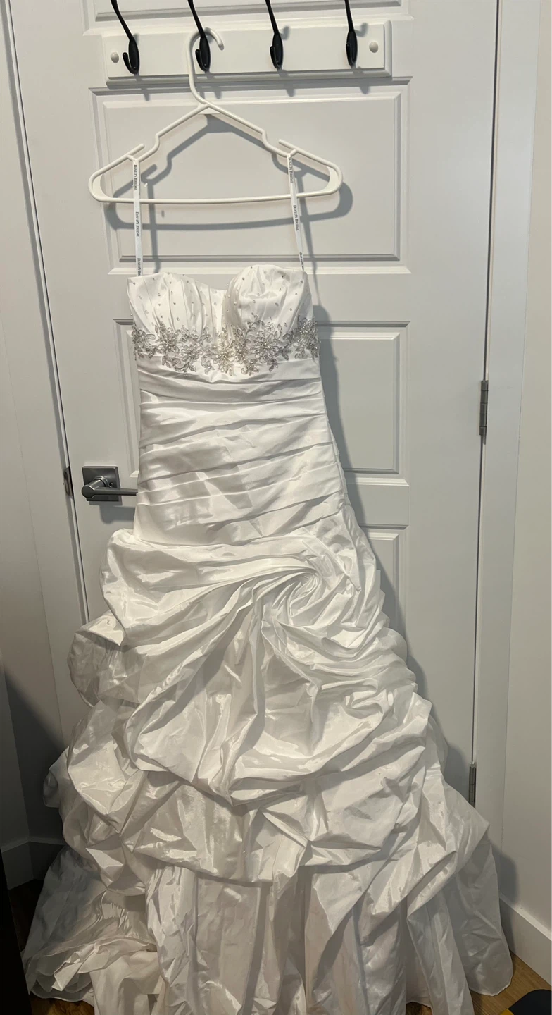 David's Bridal White Wedding Dress Size 4 - photo 2
