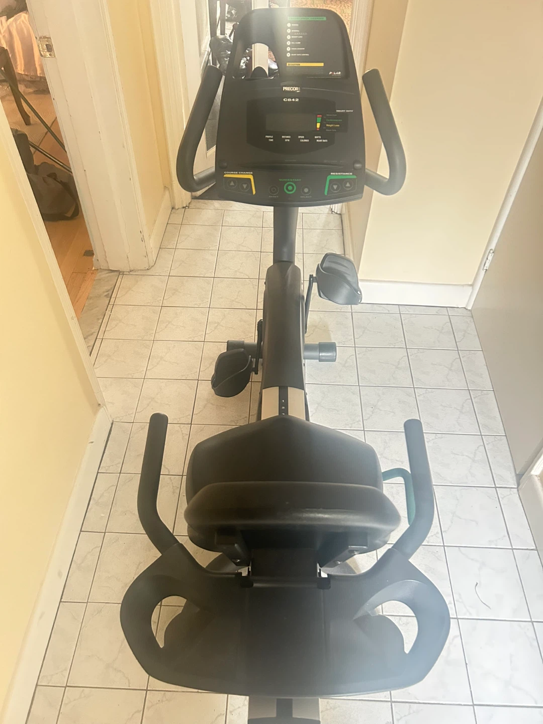 Precor C842 Recumbent Bike – Gym Quality - Excellent Con