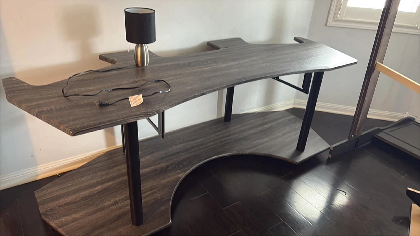 Studio workstation desk - photo 2