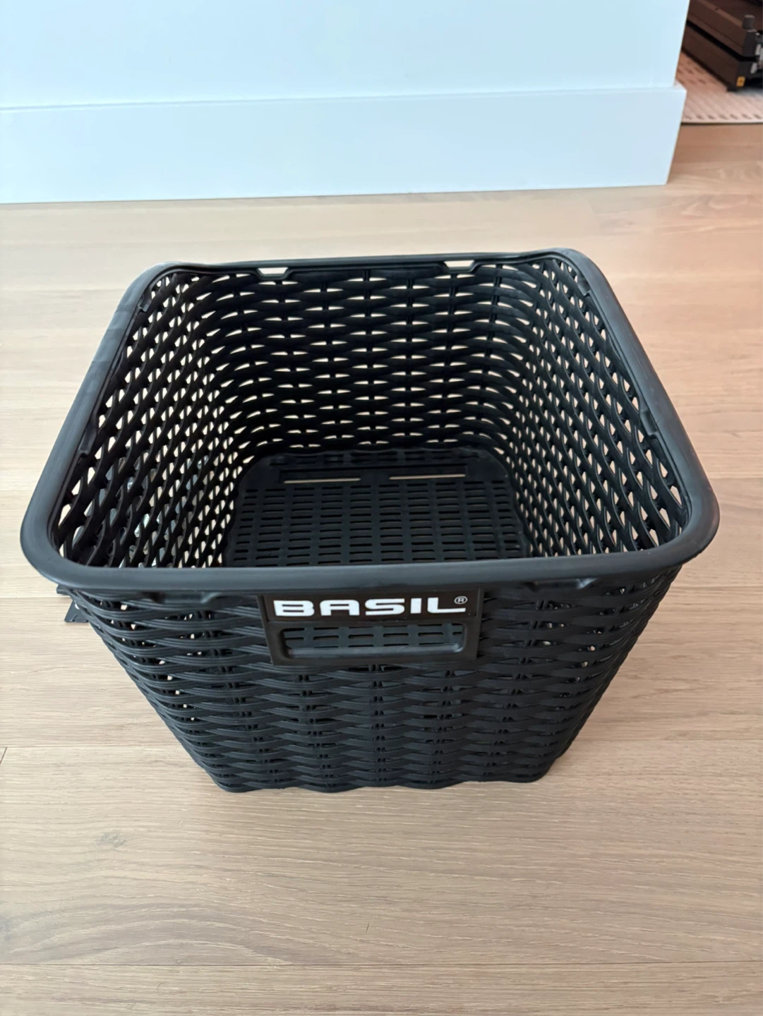 Bicycle basket