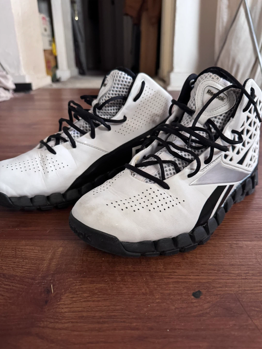 Reebok ZigTech Mid Top Basketball Shoes - photo 4