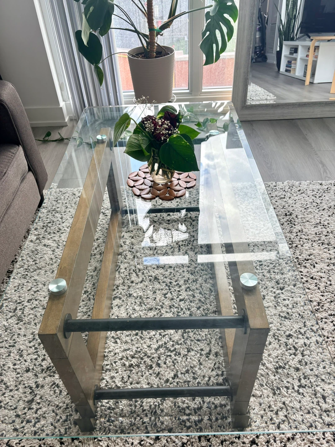 Glass and Wood Coffee Table - photo 3