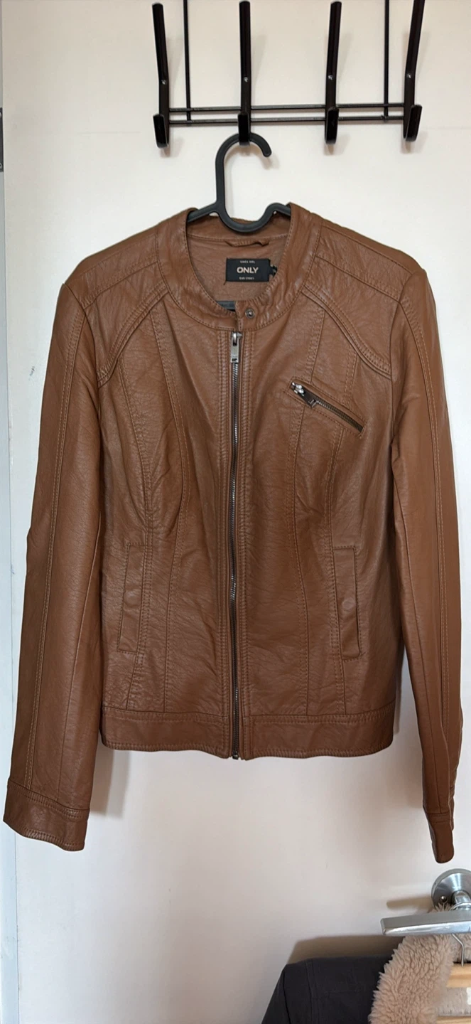 Cleaning closet - Barely used items