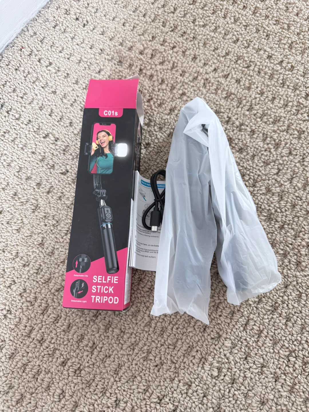 Selfie Stick Tripod with Detachable Light - photo 3