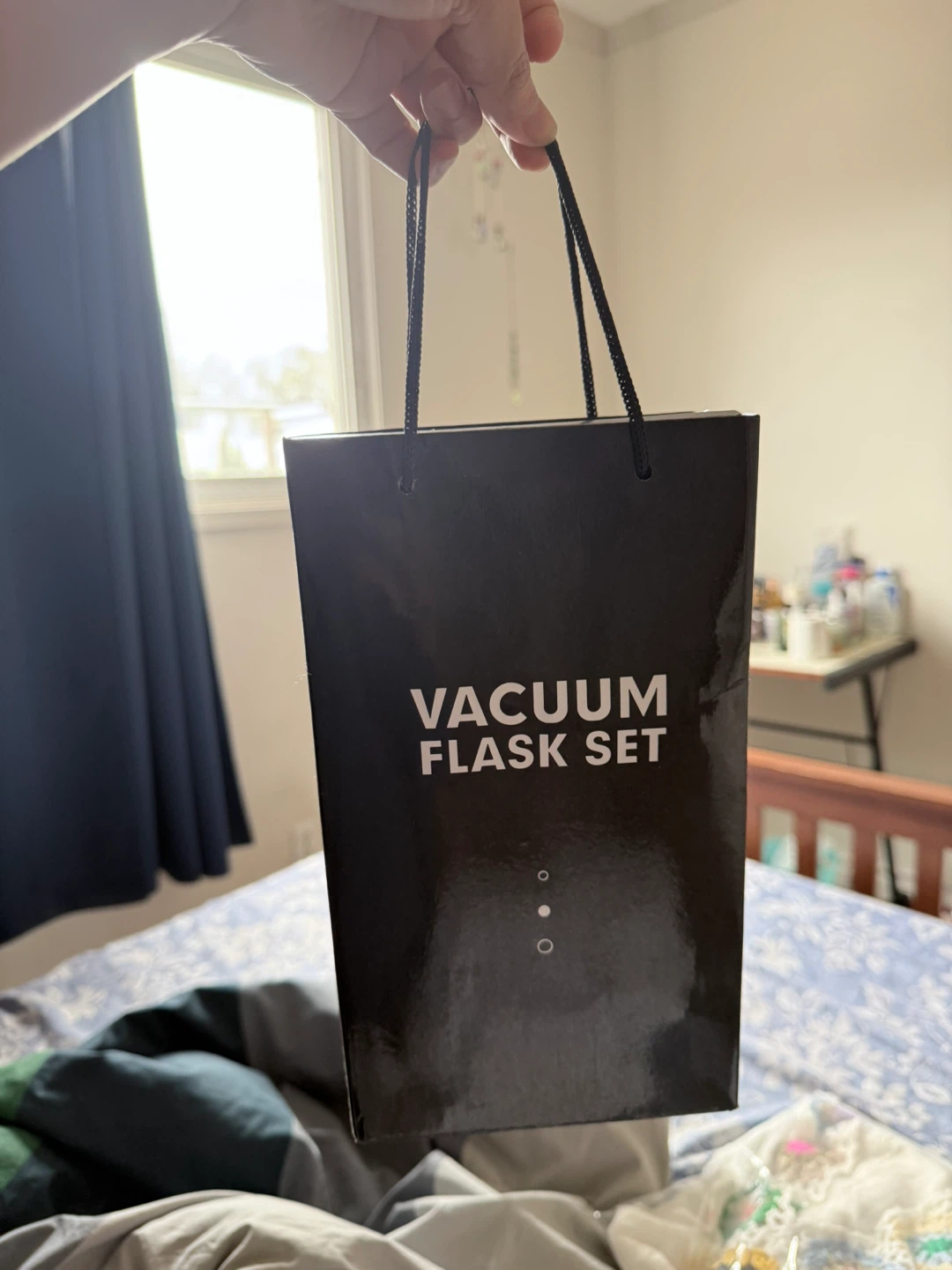 Vacuum Flask Set with 500ml Bottle and 2 Cups - photo 3