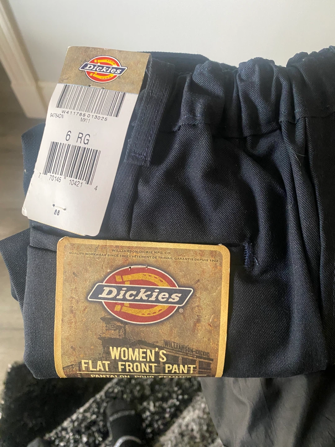 Dickies Women's Flat Front Pant Size 6 RG