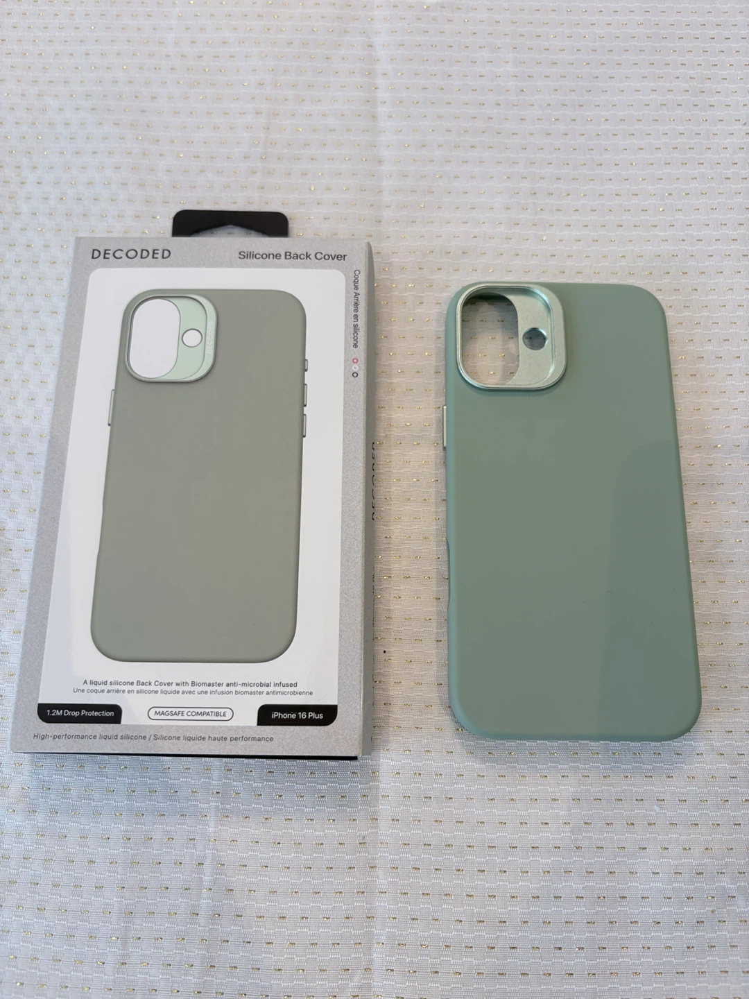 DECODED Silicone & Leather Back Covers for iPhone 16 Plus - photo 3