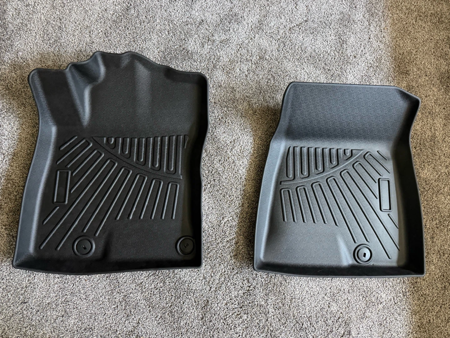 New Kia Niro Hybrid floor liners 23-26 - photo 2