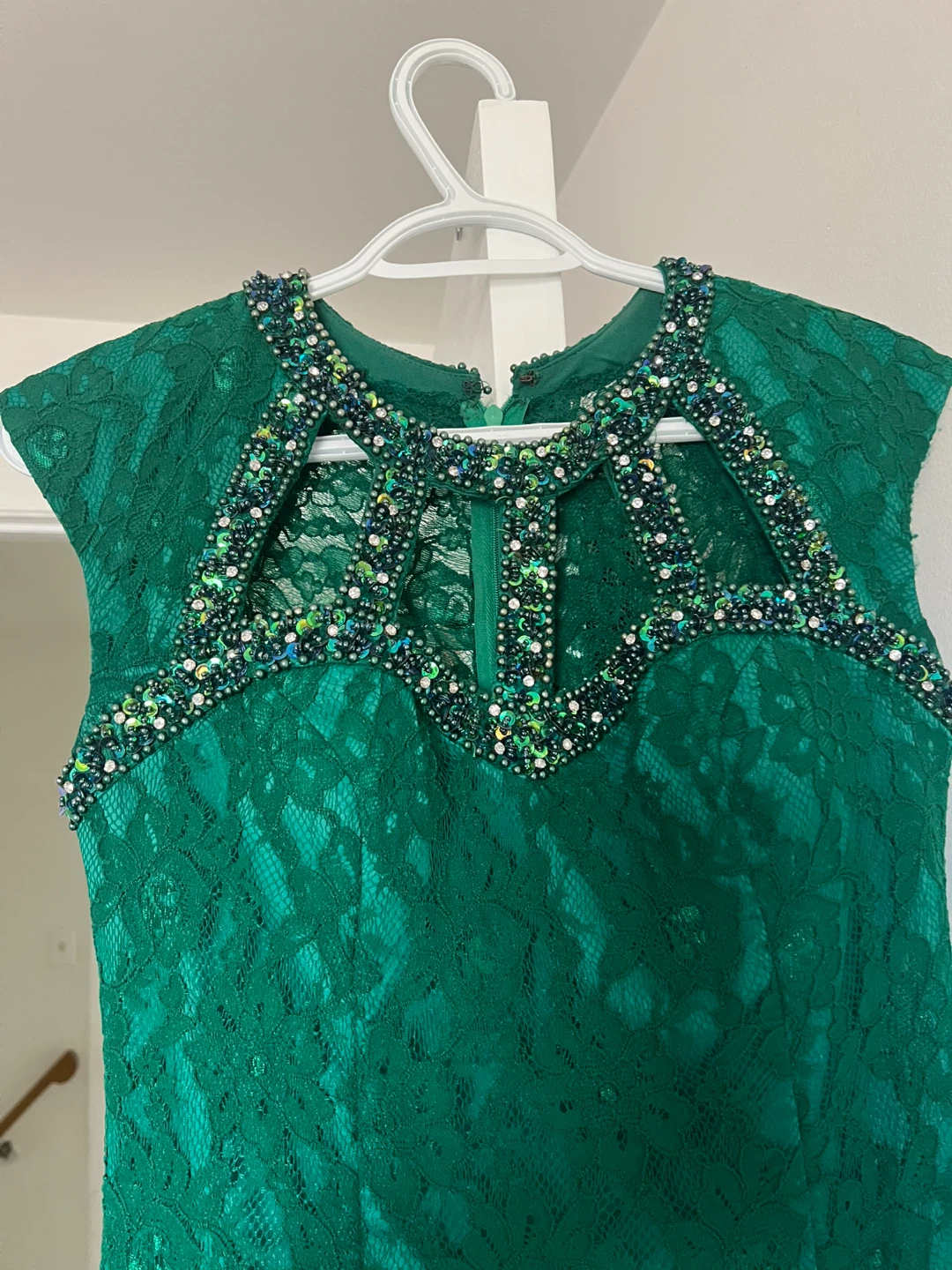 Green Lace Embellished Cocktail Dress - photo 2
