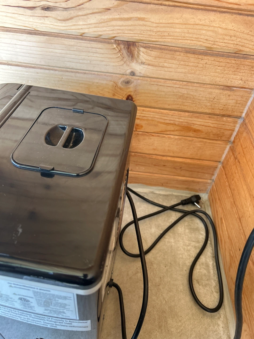 Frigidaire Ice Maker EFIC452-SSBLACK - photo 4