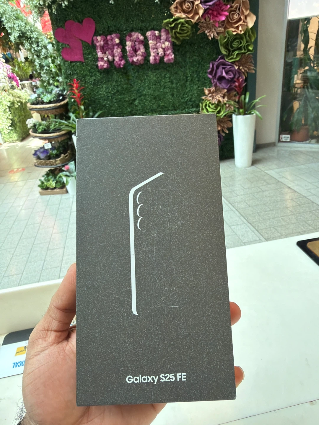 Samsung s25-Fe brand new sealed with 1 year warranty