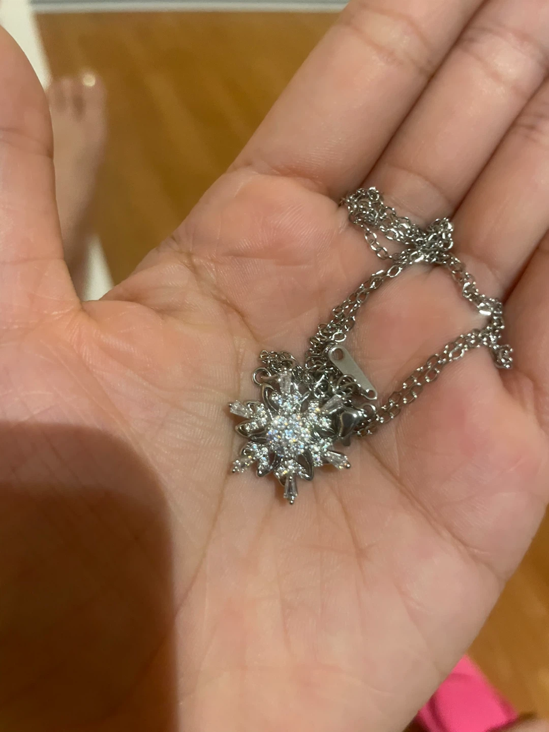 Assorted pieces of jewellery (please read description)
