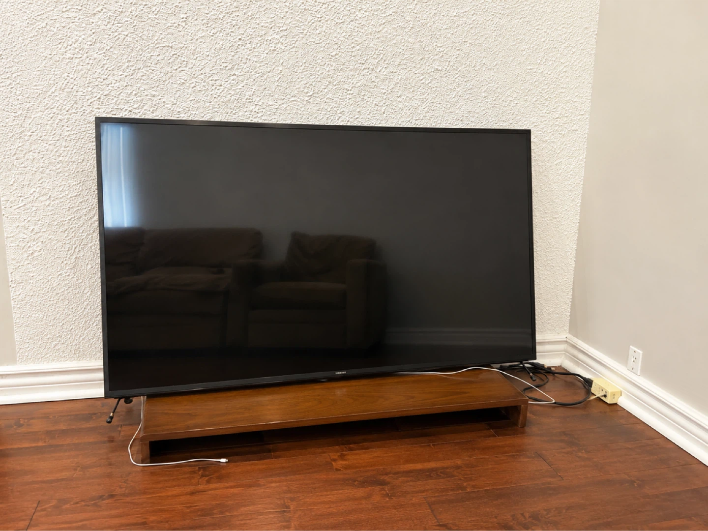 Samsung 60" Smart TV
