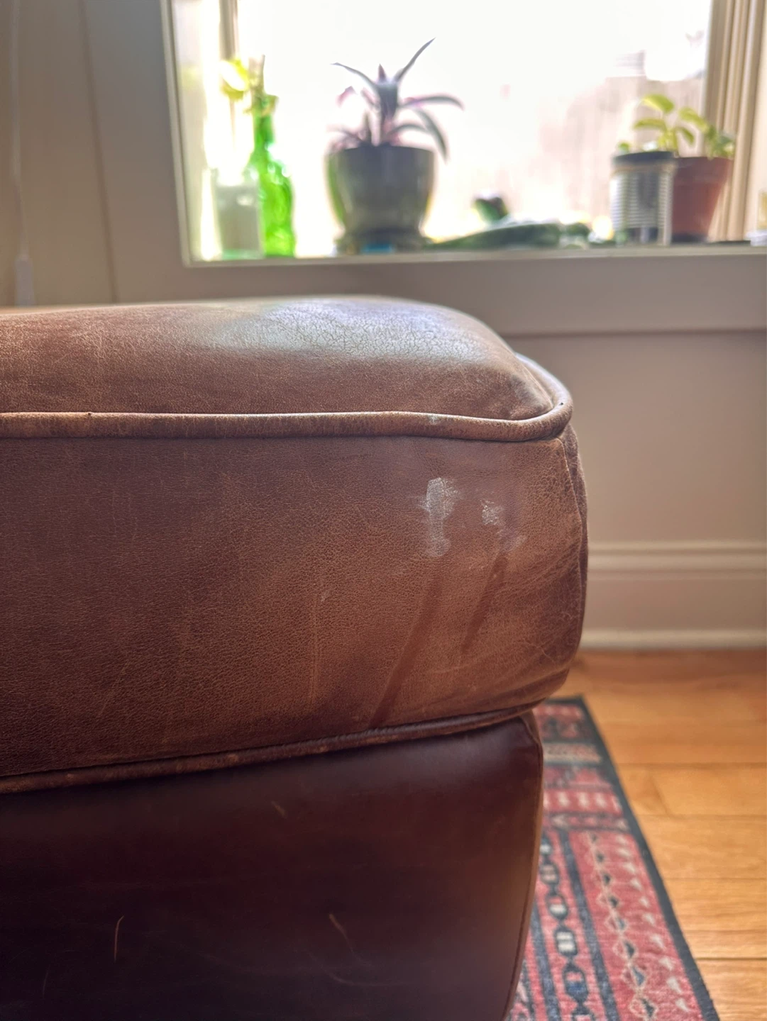 Brown leather ottoman - photo 3