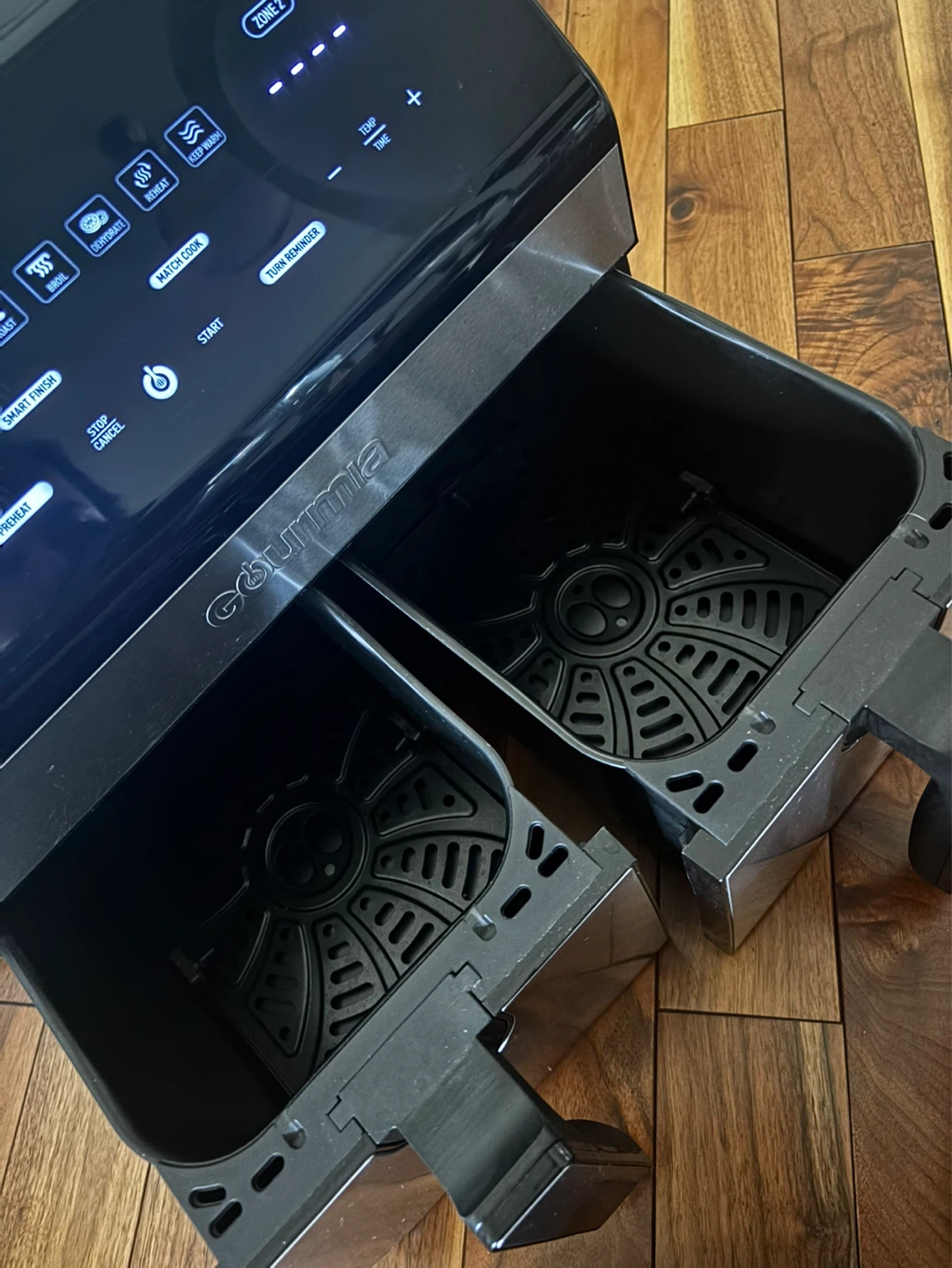 Gourmia Dual Basket Air Fryer - photo 3