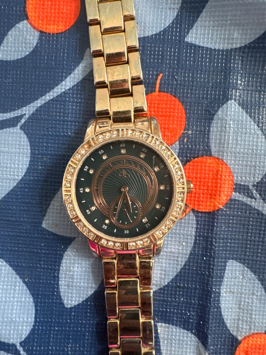 DressBerry Women's Gold Tone Watch with Rhinestones - photo 3