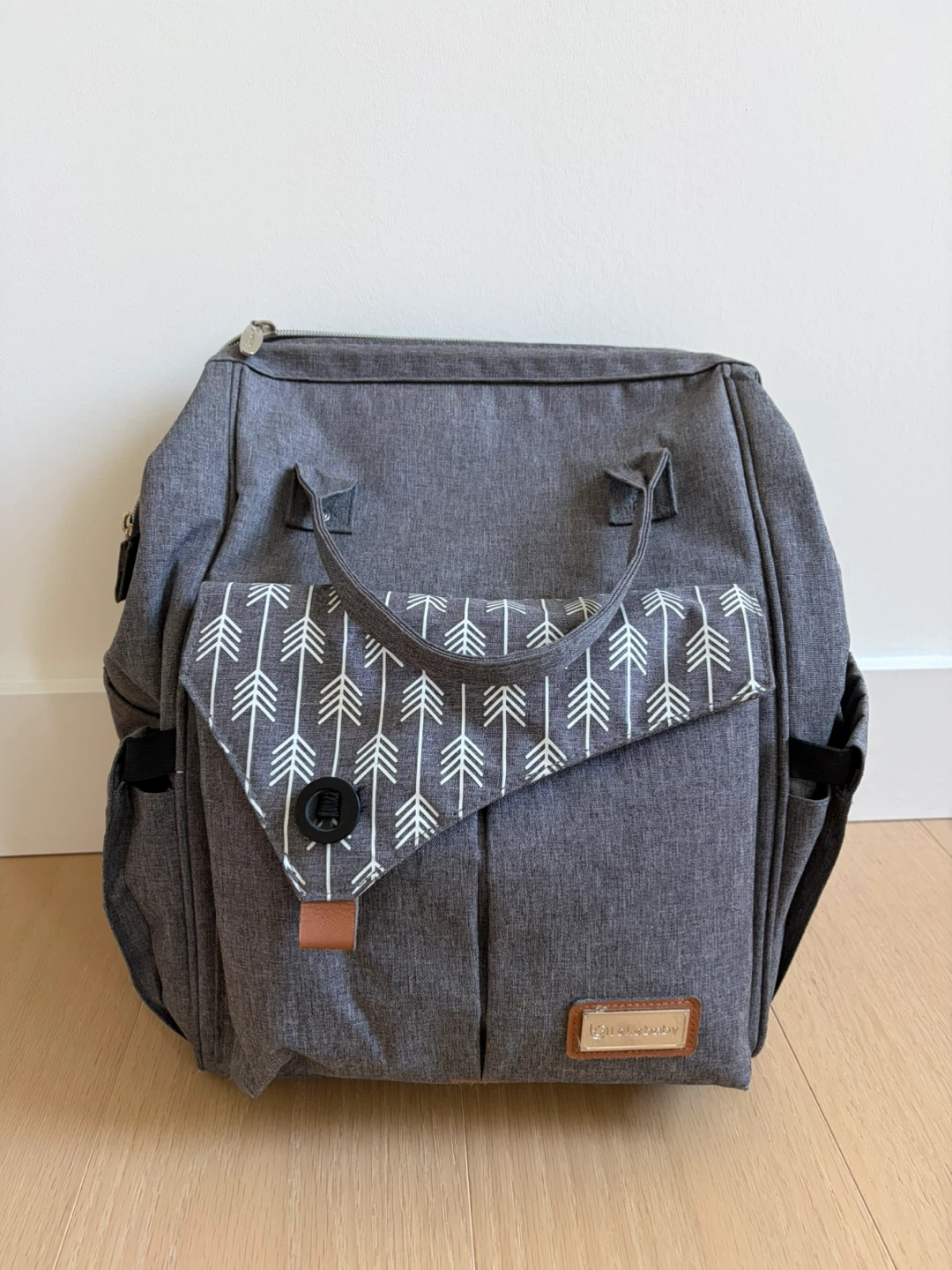 Lekebaby Diaper Backpack - Grey with Arrow Pattern - photo 2