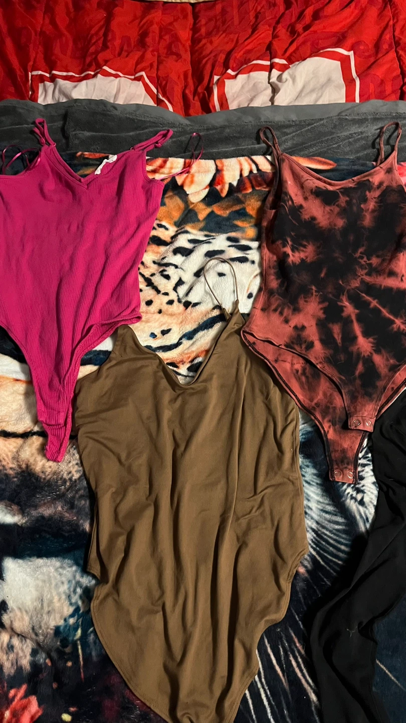 Women’s Clothing Bundle - photo 4