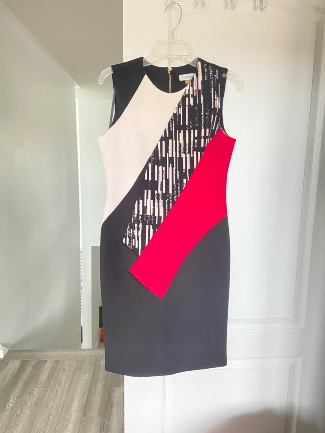 Calvin Klein Sleeveless Sheath Dress Size 8