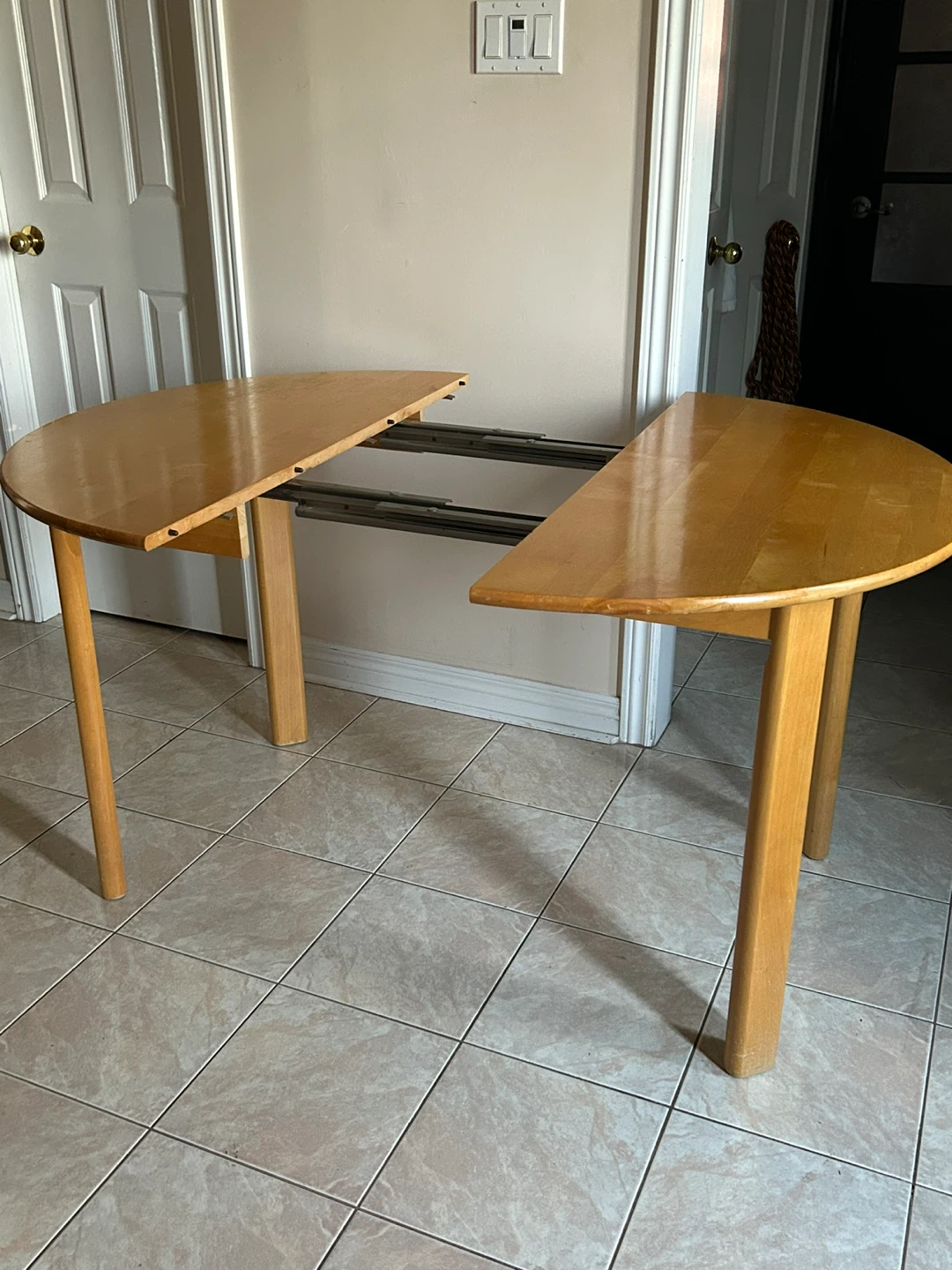 Wooden Extendable Dining Table - photo 4