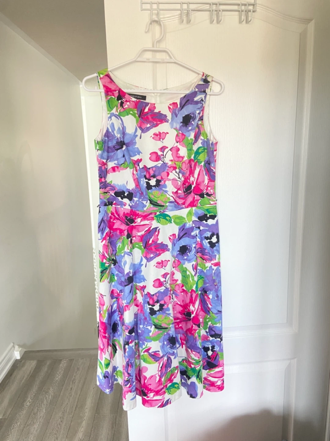 Jones Studio Floral Print Dress Size 6