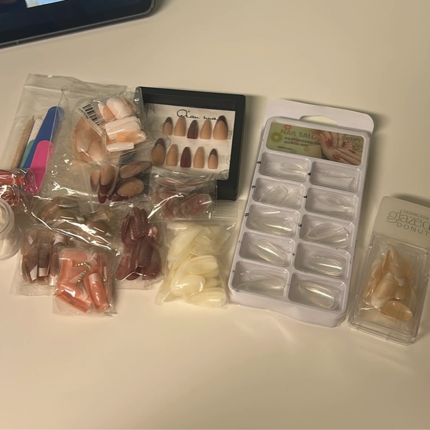 nail bundle