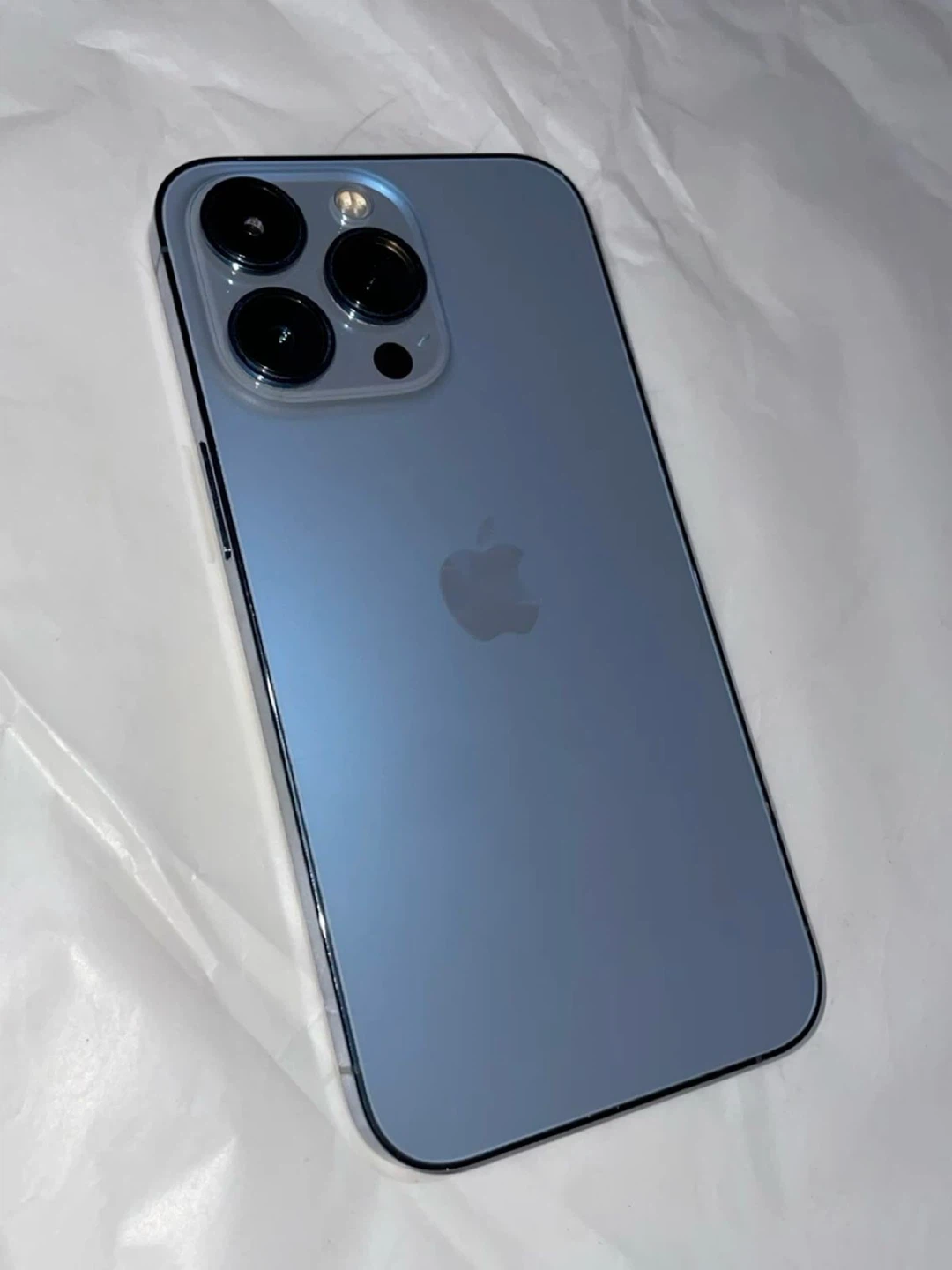 iPhone 13 Pro Sierra Blue