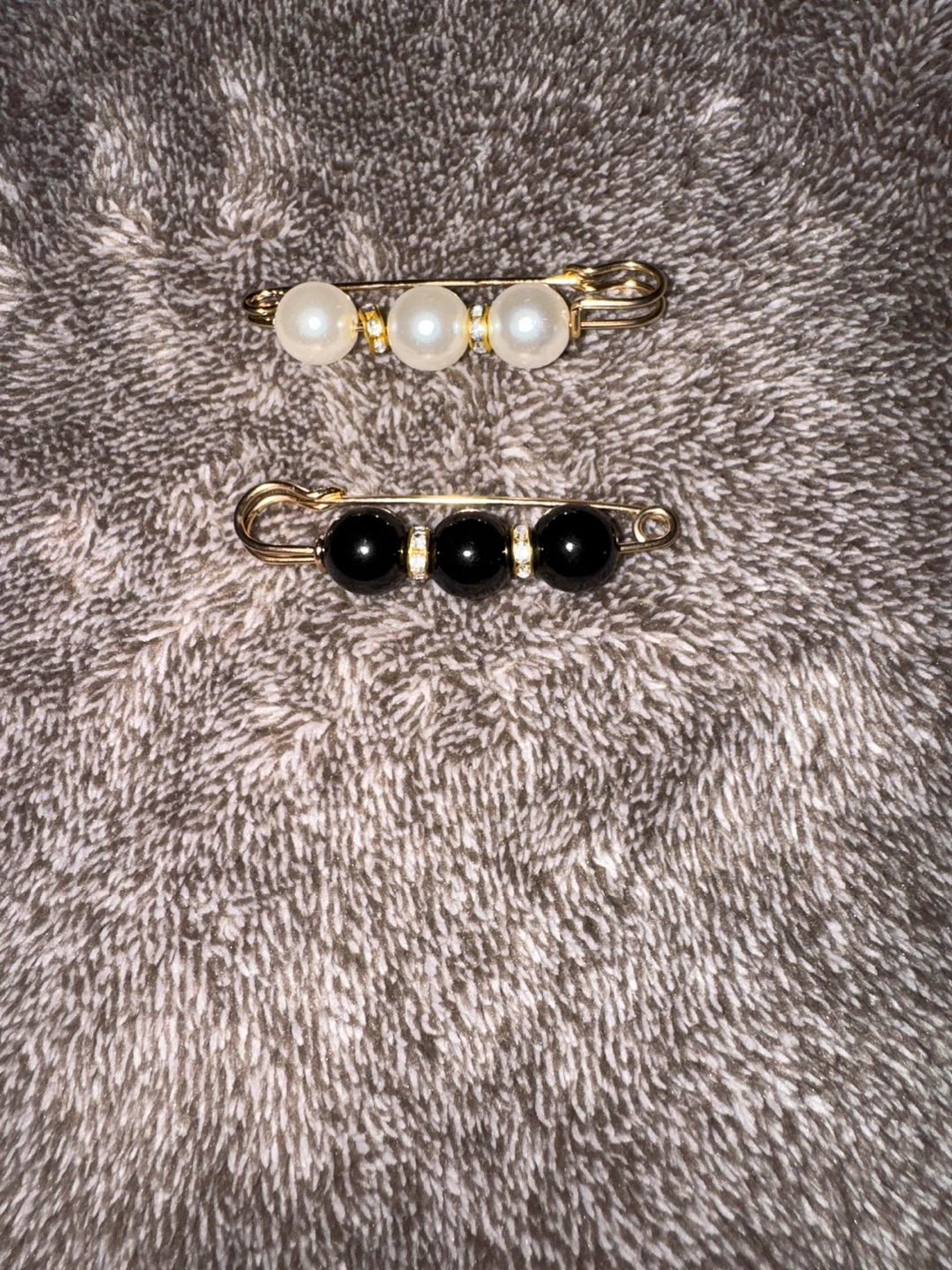 Set of 2 Decorative Safety Pins with Beads - photo 2