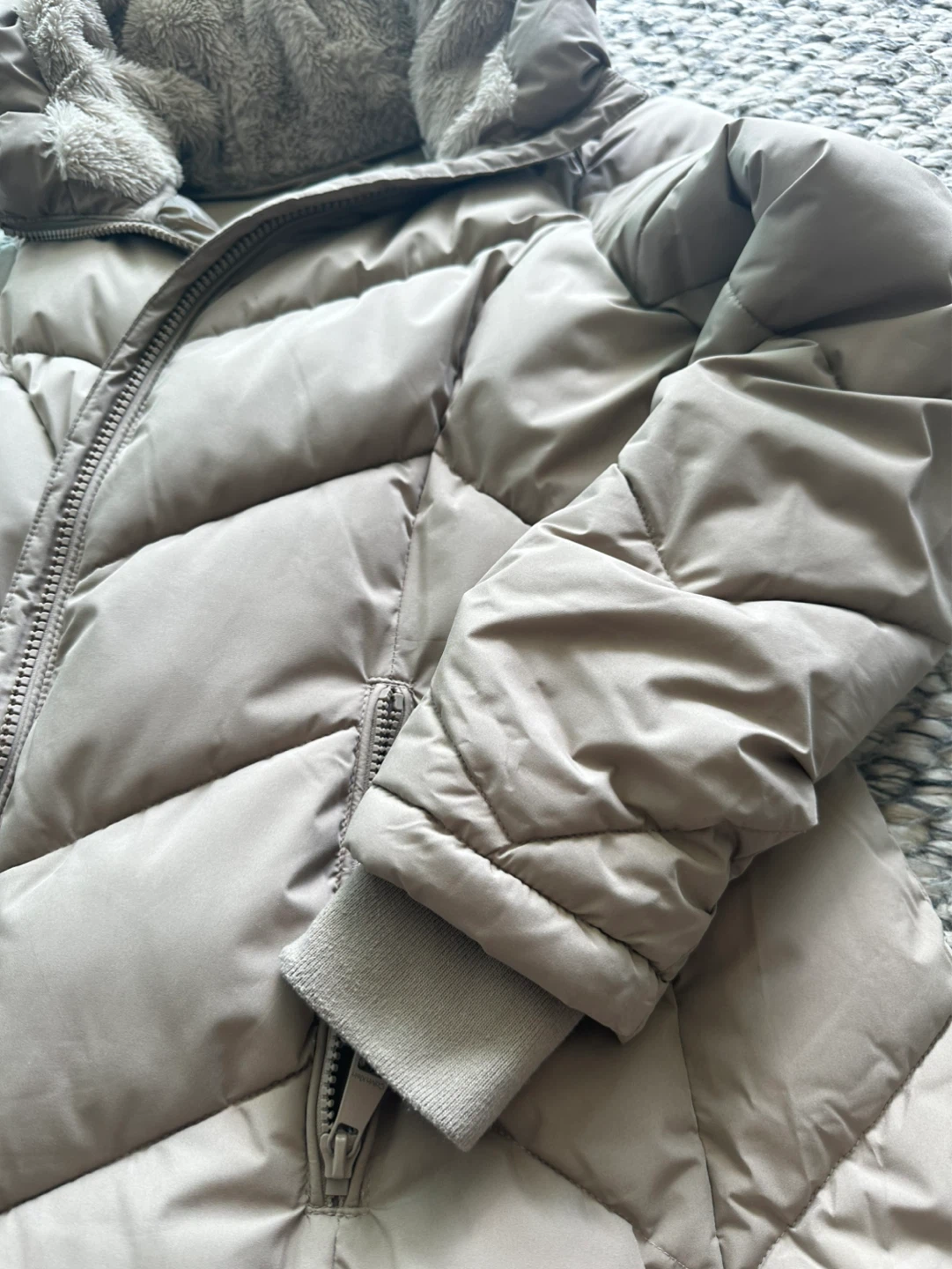 Calvin Klein Puffer Coat with Hood waterproof wind proof - photo 5