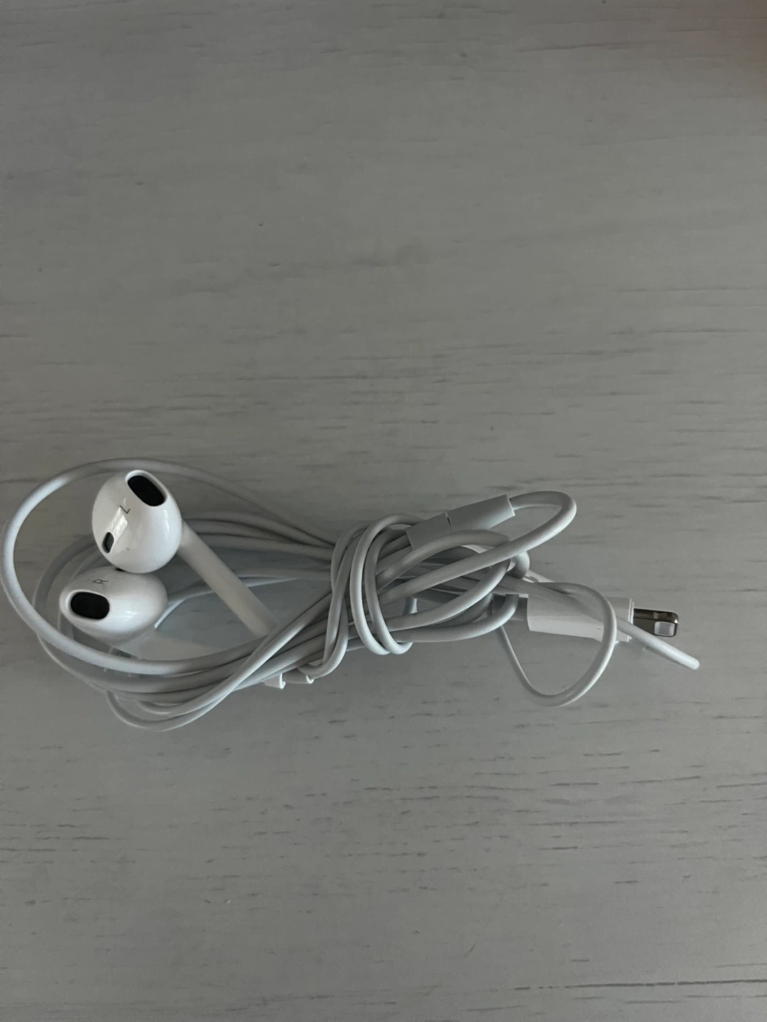 Apple EarPods with Lightning Connector