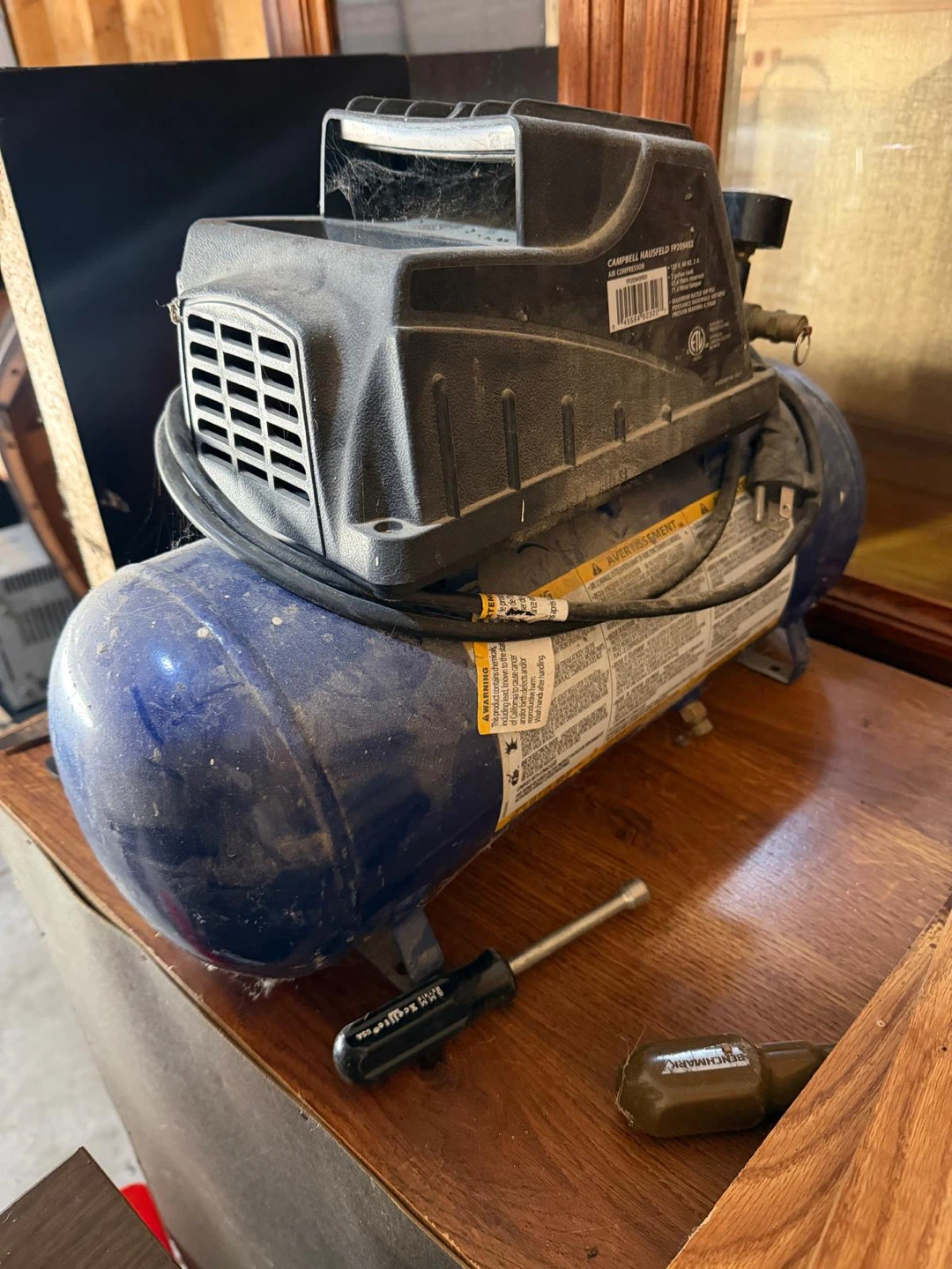 Campbell Hausfeld Air Compressor 100 PSI - photo 2