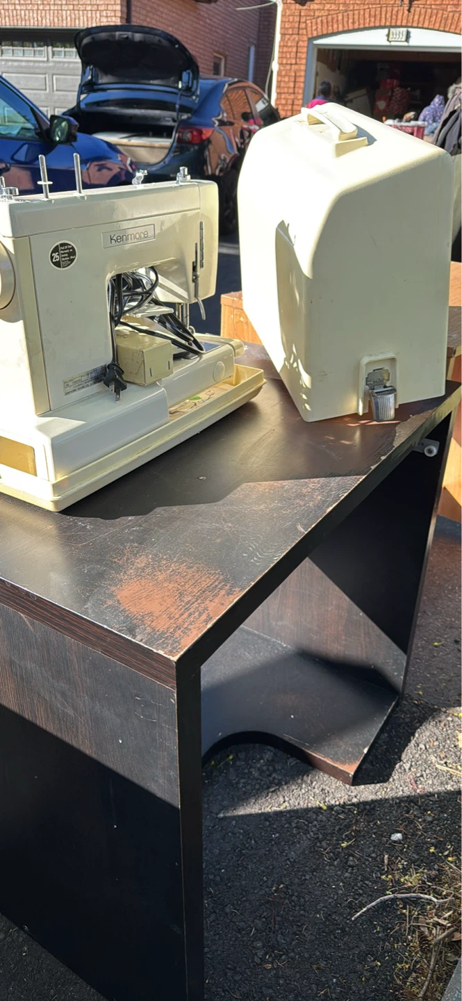 Kenmore 10 Sewing Machine with Cover