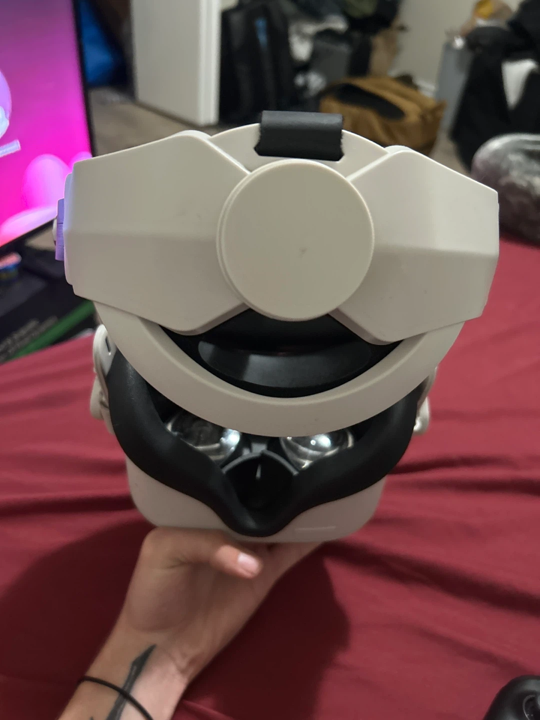 Meta Quest 2 VR Headset and Controllers - photo 2