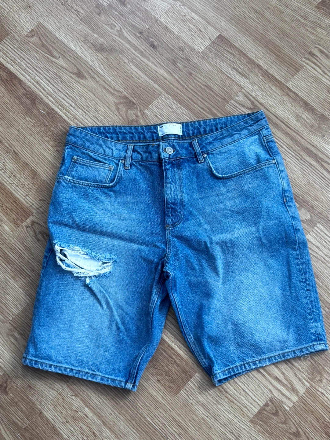 ASOS DESIGN Men's Blue Denim Shorts W34
